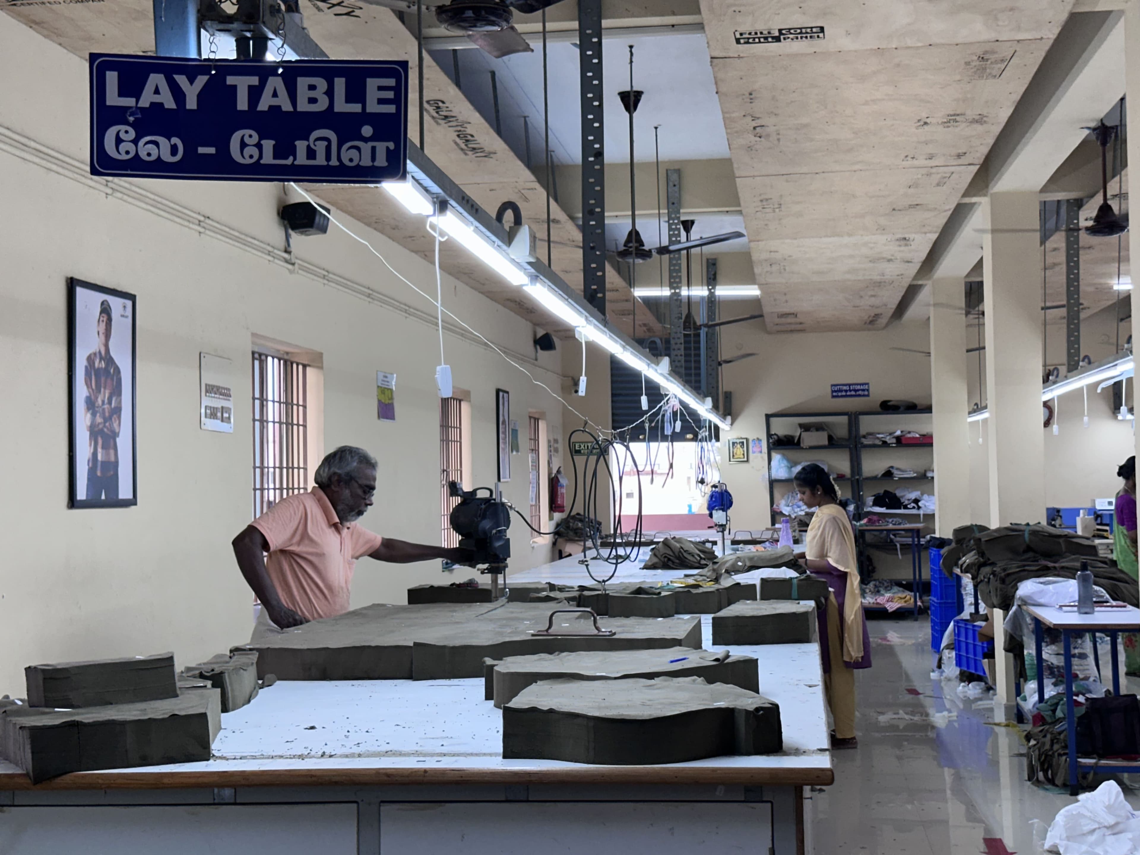 Lay Table